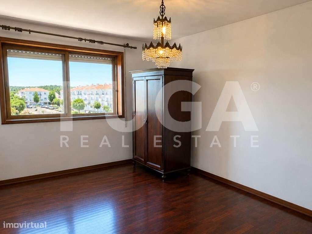 Apartamento T3 no Centro de Espinho | Vista Mar e Garagem Box-6