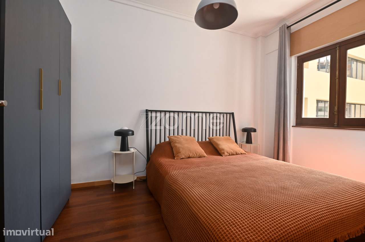 Apt T3 totalmente renovado no centro de Lisboa, junto à Gulbenkian-32