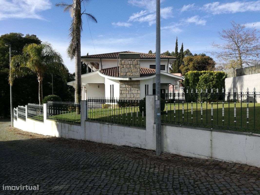 Moradia T4 - Grande imagem: 4/17