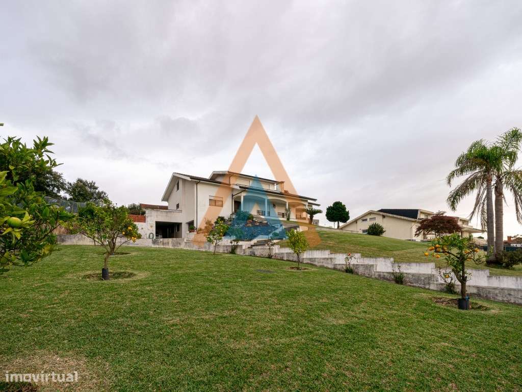 MORADIA T4 PARA VENDA EM ESCAPÃES ,SANTA MARIA DA FEIRA - Grande imagem: 4/51