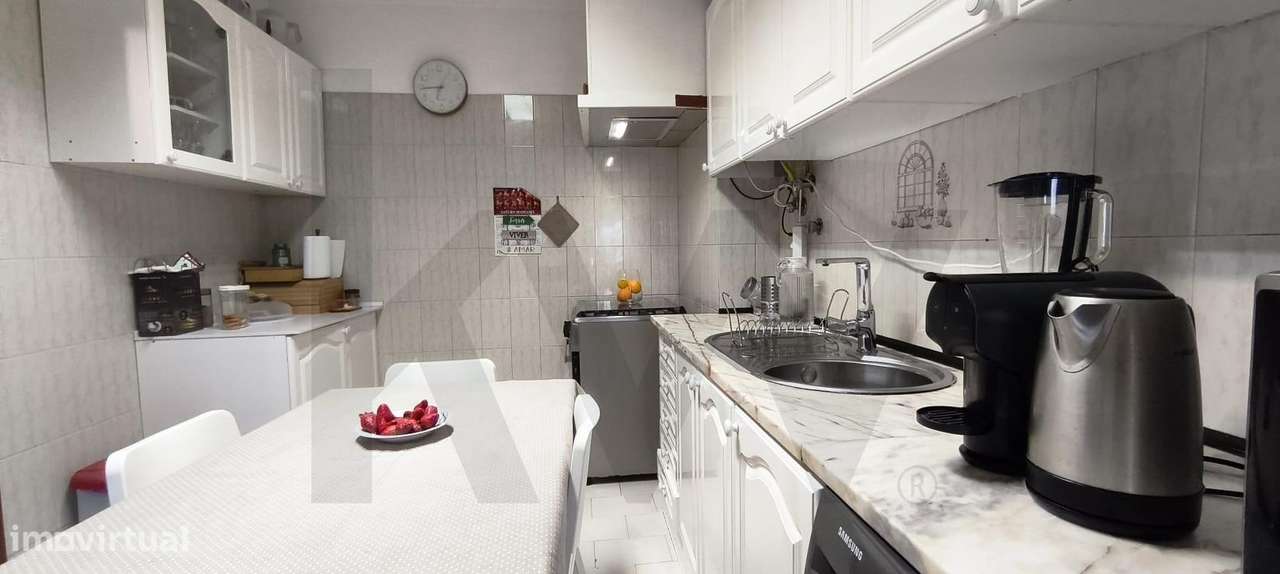 T2  na Praceta Cristóvão Falcão, em Massamá, concelho de Sintra-14