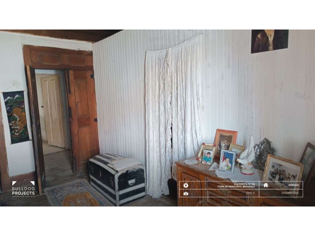 Moradia com 9 assoalhadas na Rua Direita, Carviçais-8