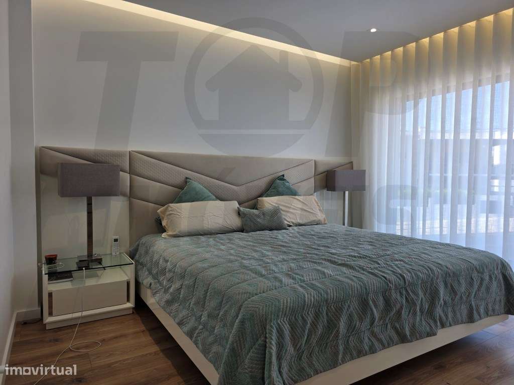 Moradia de Luxo V6 com Piscina, Terraço e Acabamentos de Alta Quali...-14