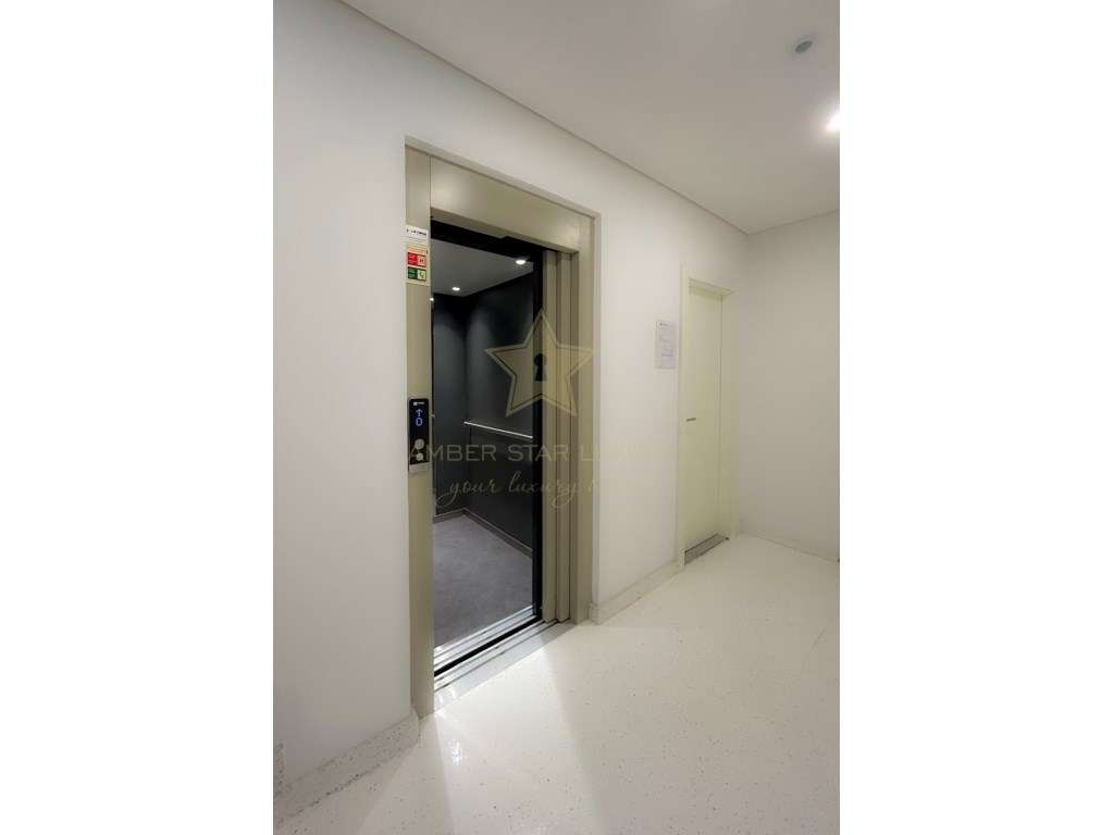 Apartamento T0 na Rua Ferreira Cardoso, junto à Avenida Rodrigues F... - Grande imagem: 4/38