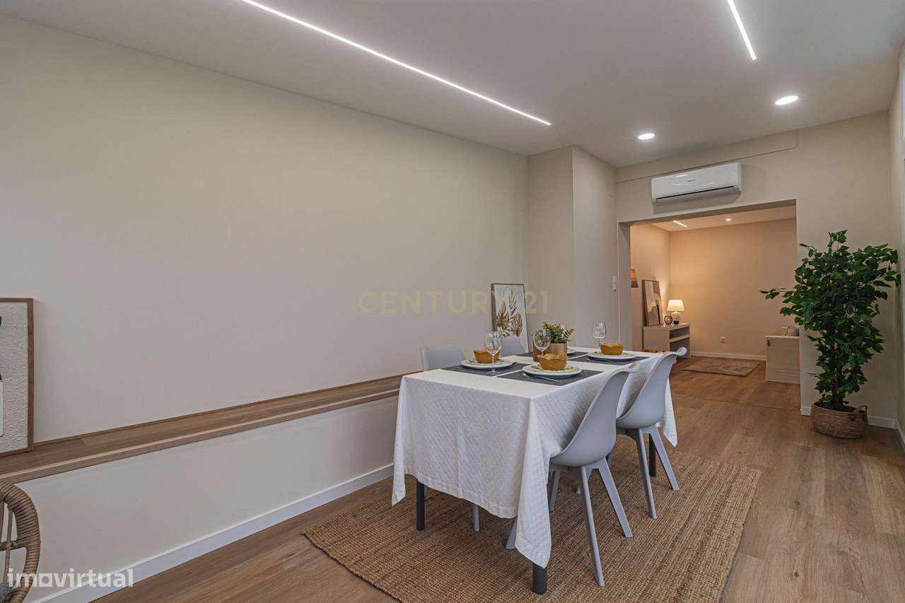 ✨ T2 Totalmente Remodelado com Terraço ✨-9