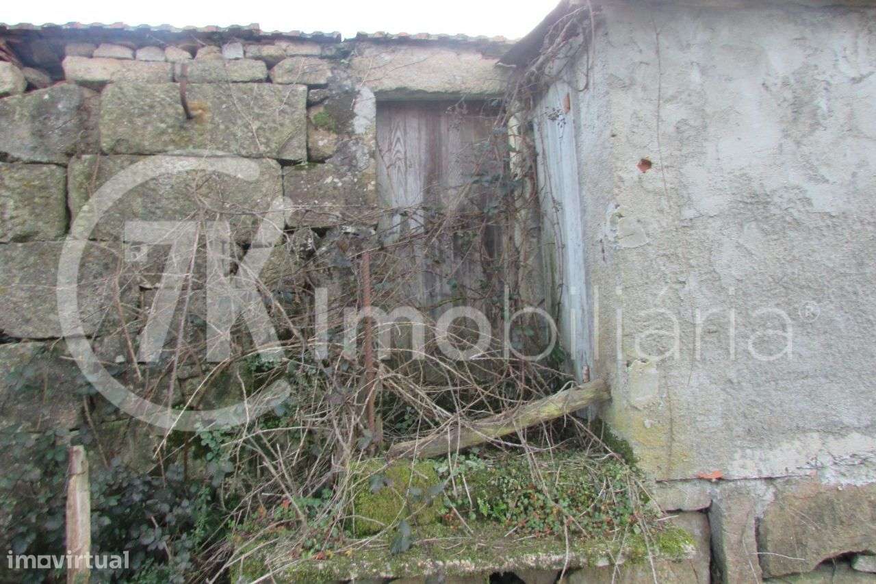 Moradia P/Restauro - Cinfães - Grande imagem: 2/7