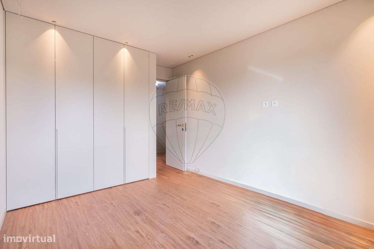 Moradia T3 Única em Airó, Barcelos-20