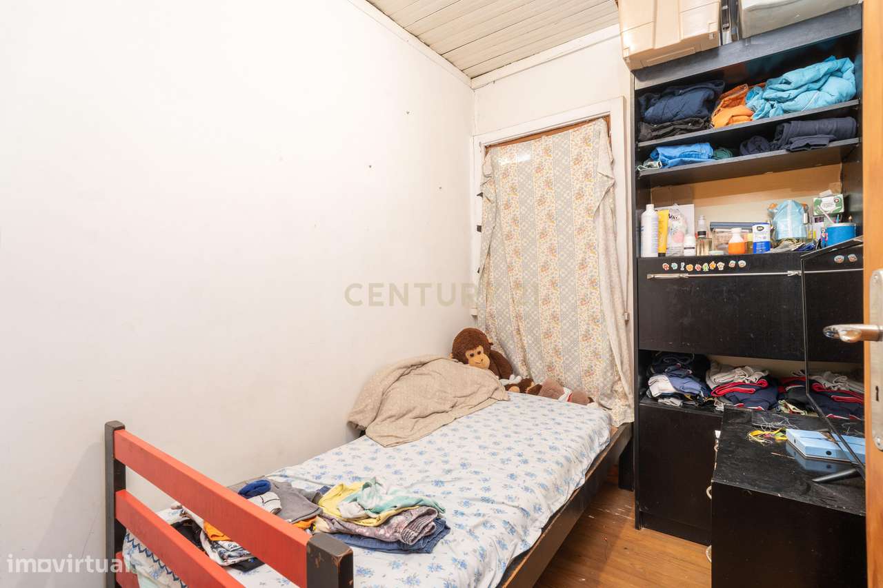 Moradia T2 em São Frutuoso, Ceira-8