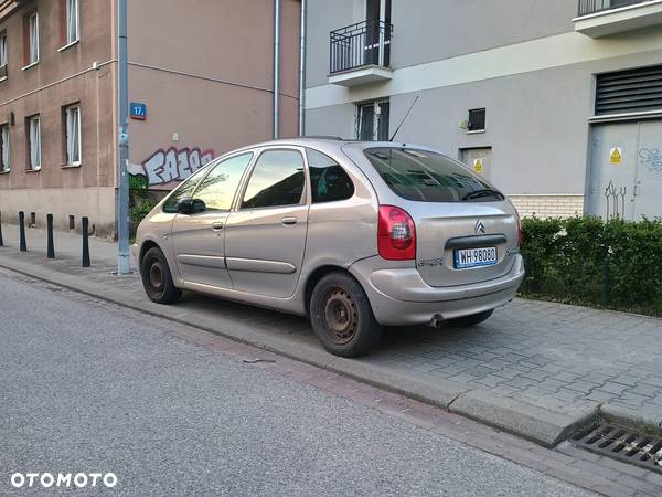 Citroën Xsara Picasso 1.8i Exclusive - 2