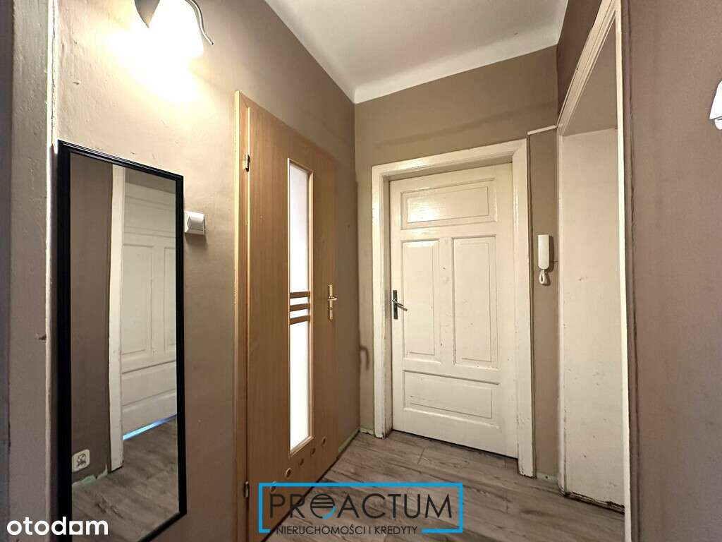 2 pokoje, balkon, piwnica - centrum Torunia-12