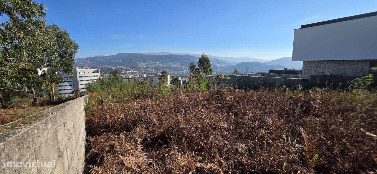 Terreno com viabilidade de construção em Alpendorada-6