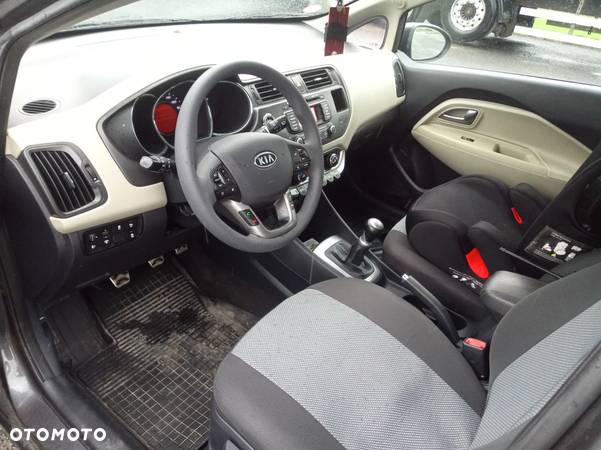 Kia Rio 1.2 XL - 7