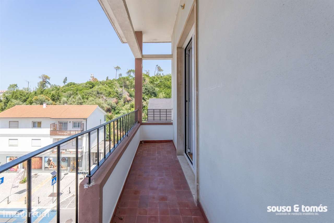 Oportunidade de Investimento – Apartamento T6 Arrendado a Estudantes |-13