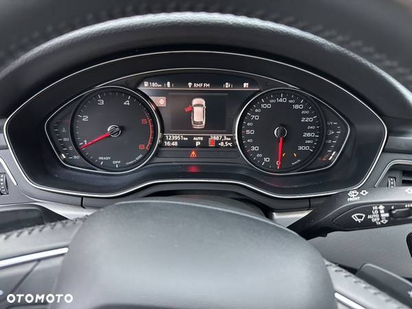 Audi A4 2.0 TDI Quattro Design S tronic - 17