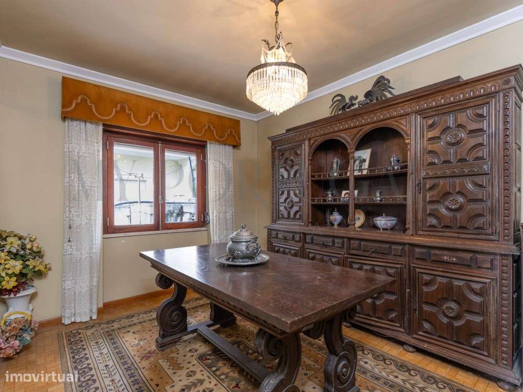 Moradia Independente com Potencial Ilimitado em Casal de Cambra - Grande imagem: 4/34