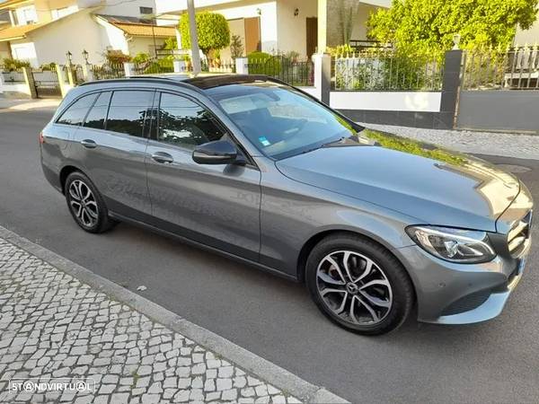 Mercedes-Benz C 300 h Exclusive - 3