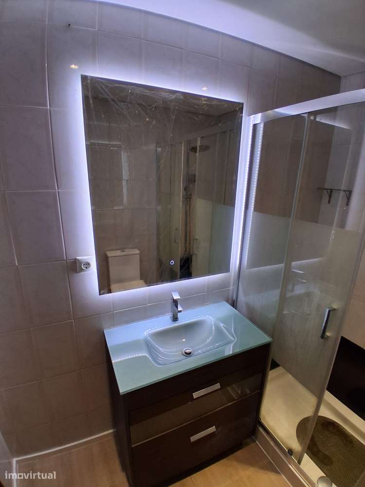 T2 - Renovado - Pronto Habitar - Próx. Metro da Campainha, Rio Tinto-1