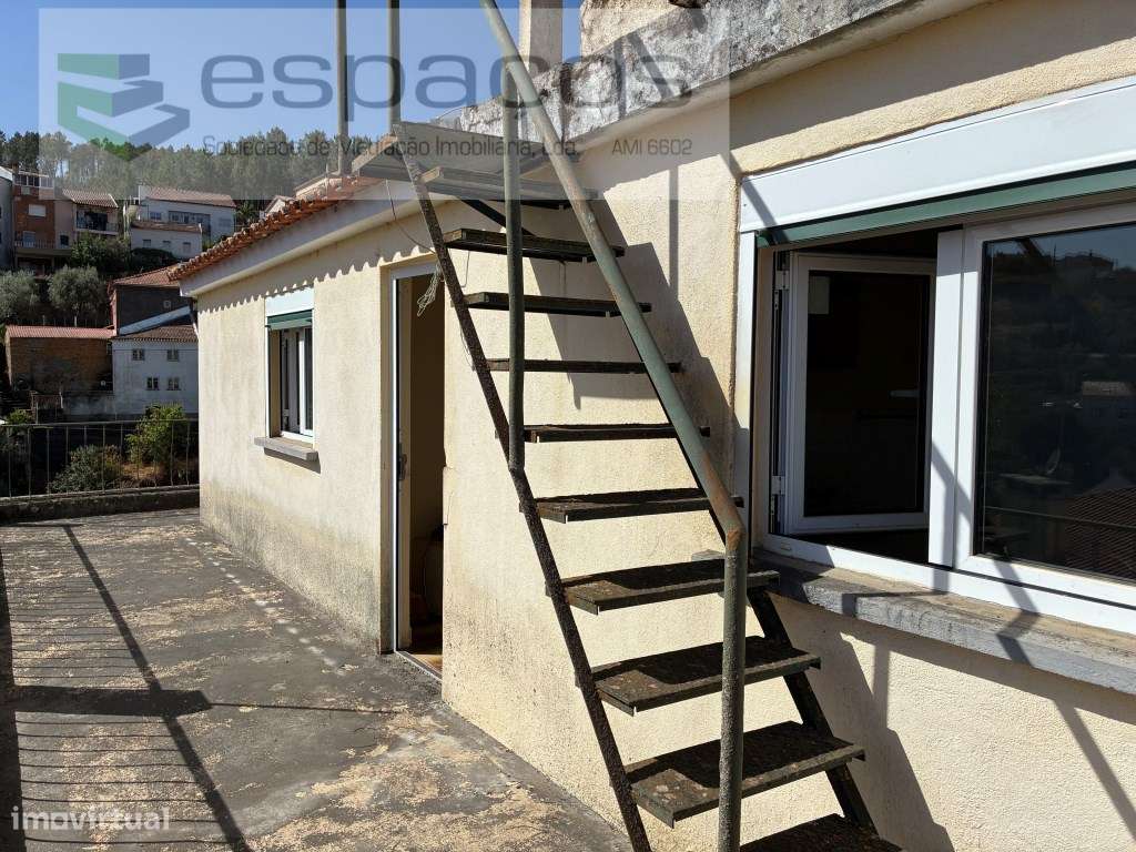 Moradia com quintal na Vila de Silvares - Grande imagem: 5/43