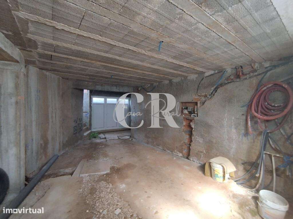 Moradia para restaurar-7