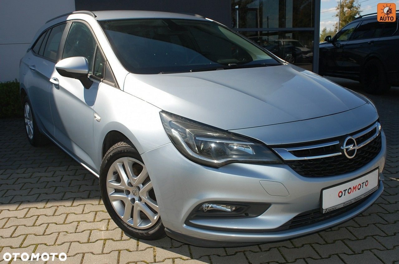 Opel Astra - 1