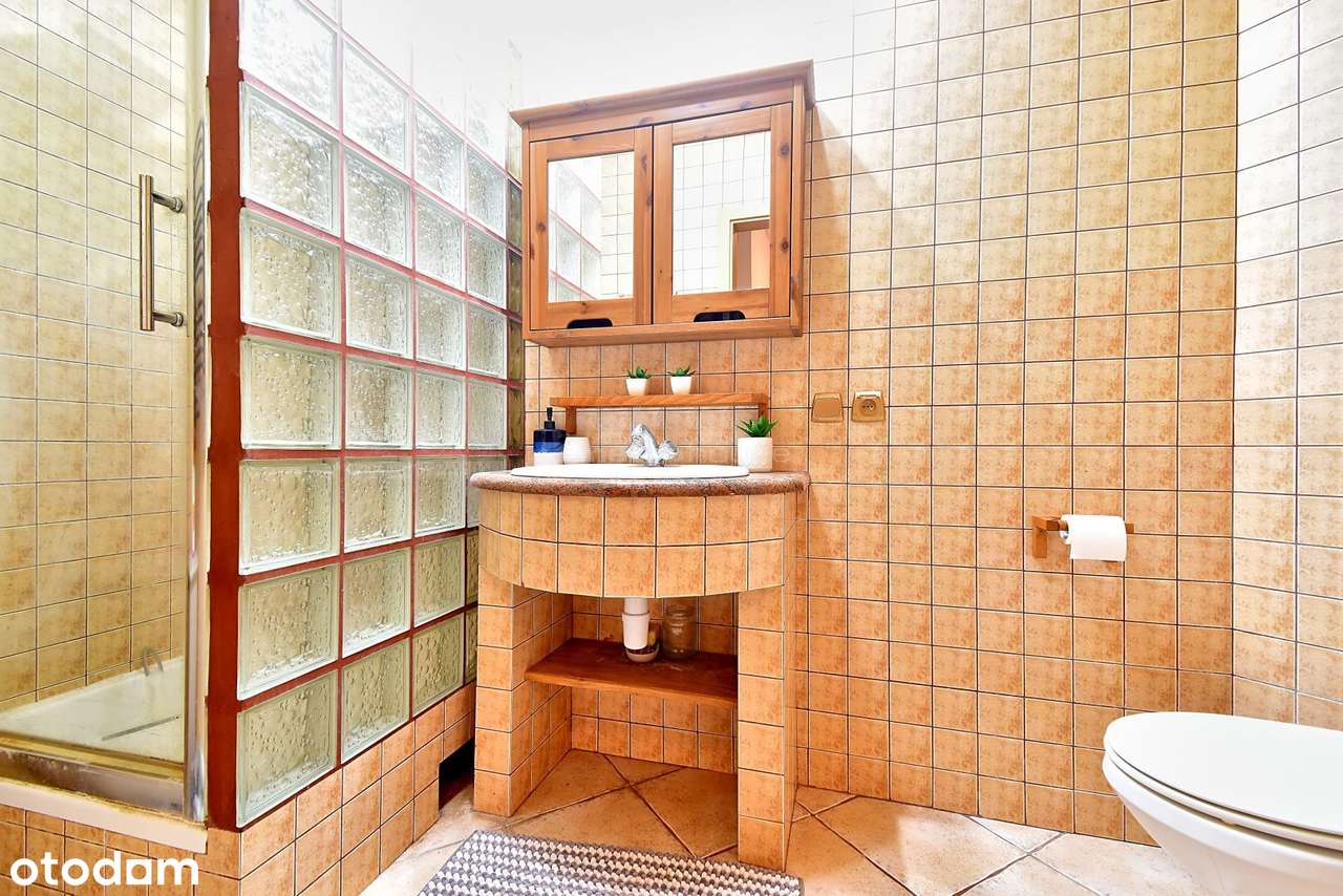 * Dom z 3 mieszkaniami  blisko jeziora *-10