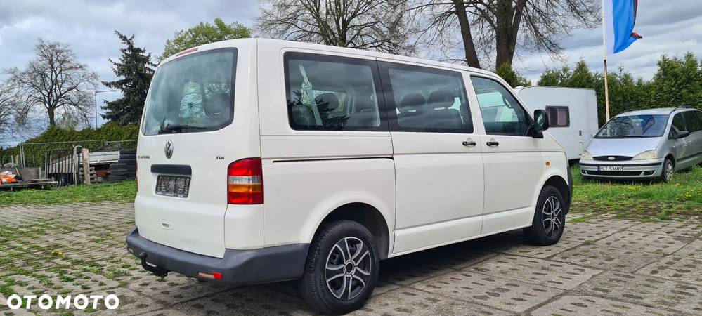 Volkswagen Transporter T5 - 4