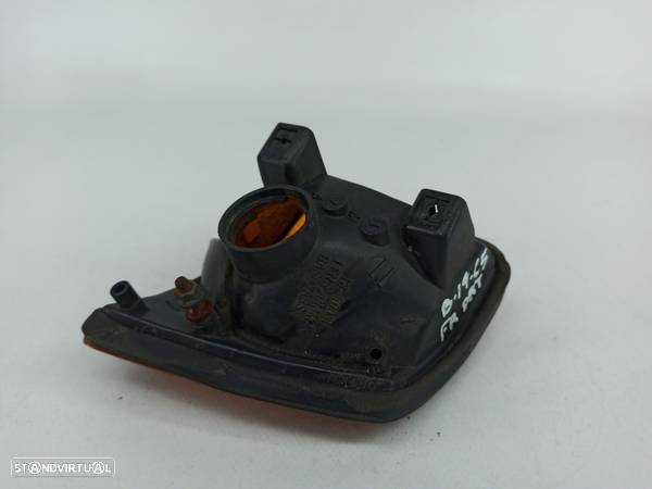 Pisca Drt Direito Bmw 7 (E32) - 4