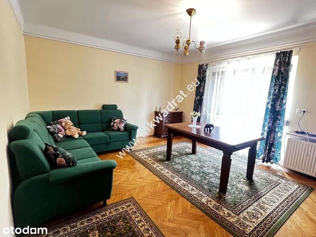 Wolnostojący dom na działce 1140 m2 Brwinów