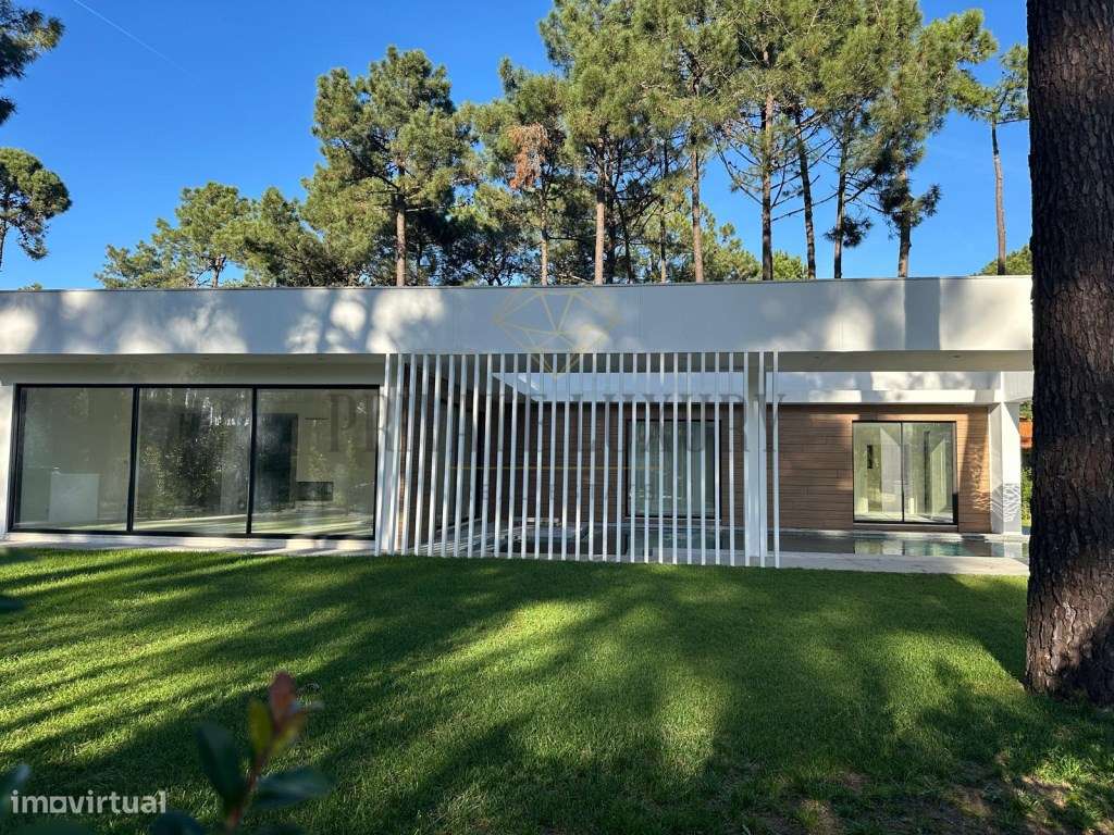 Moradia térrea T4, Herdade da Aroeira. - Grande imagem: 2/47