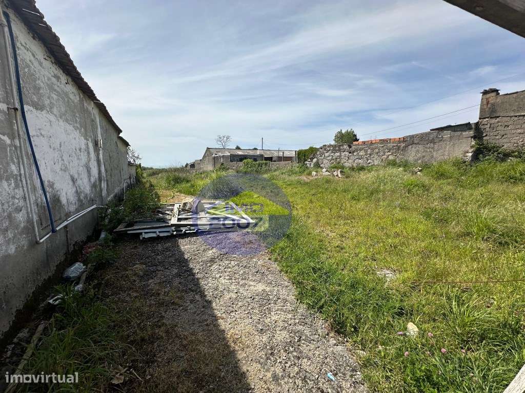Terreno na Madalena com vista mar e elevado potencial construtivo-9