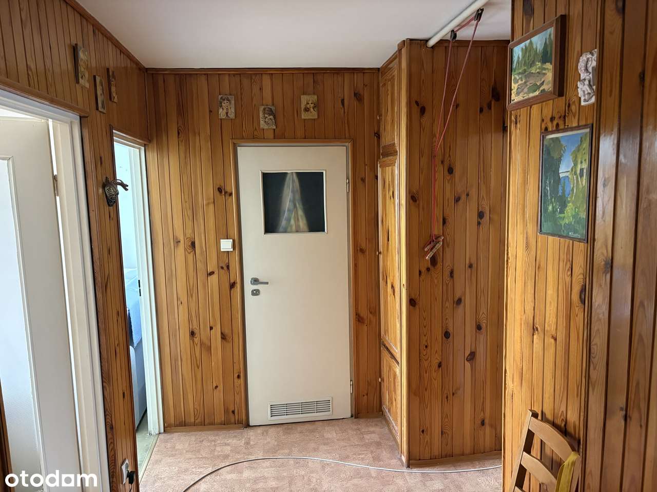 Trzypokojowe mieszkanie z balkonem i garażem trzy kroki od wyjścia.-7