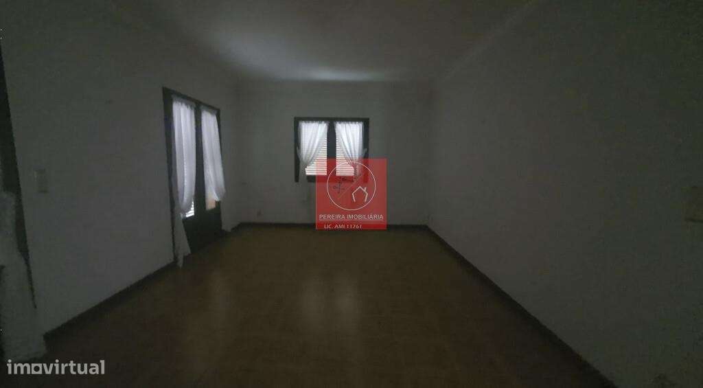 Venda Moradia - Grande imagem: 4/23