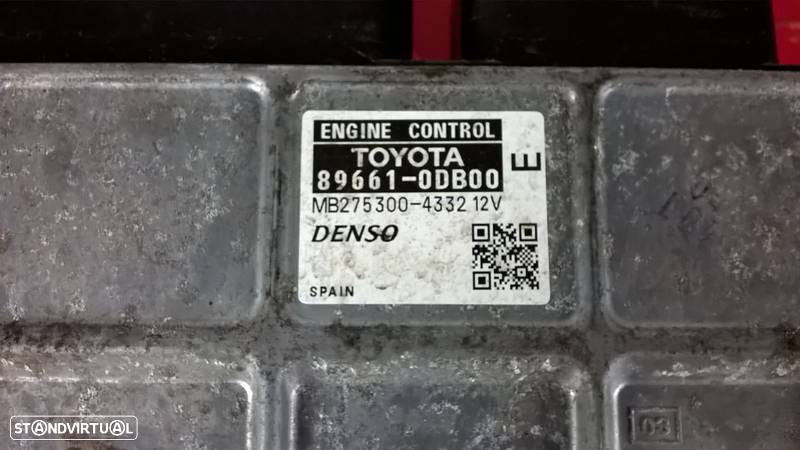 Centralina de Motor - 89661-0DB00 / MB275300-4332 [Toyota Yaris P9] - 2