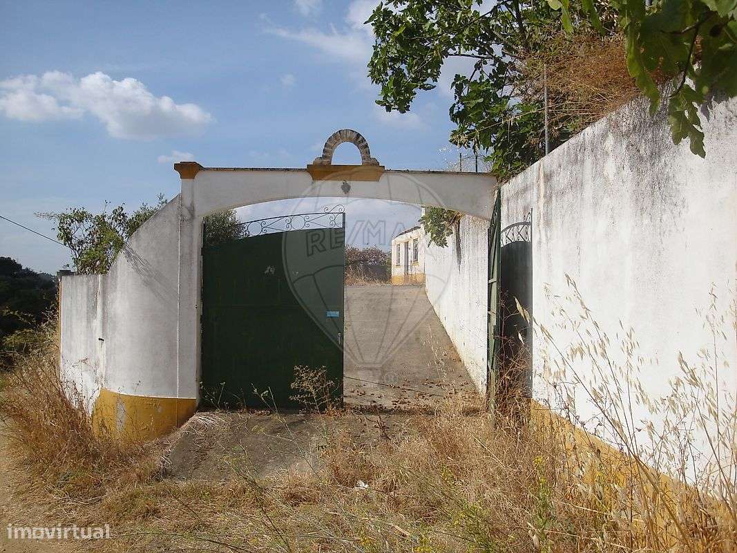 Moradia T0 para venda - Grande imagem: 1/15