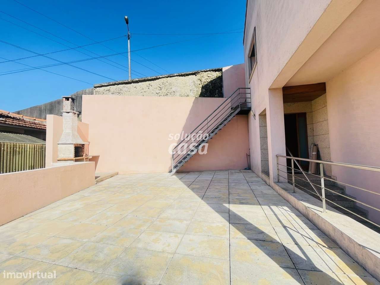 Moradia T3 localizada a 3 minutos de carro da N222! - Grande imagem: 5/46