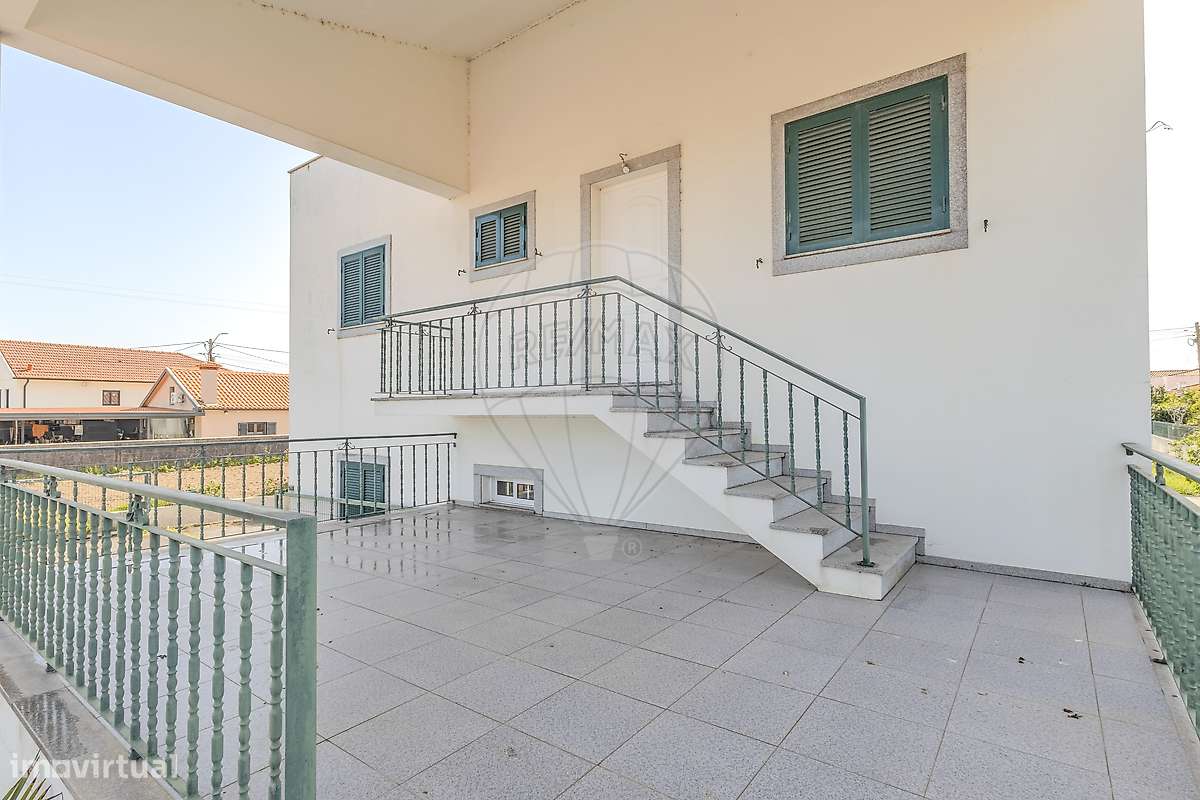 Moradia T4 para venda-28