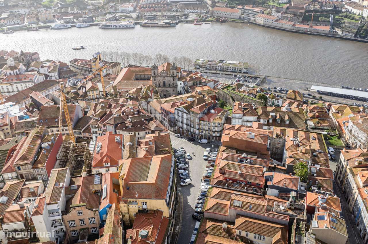 Trespasse de negócio com jogos sociais - ao Jardim das Virtudes, Po... - Grande imagem: 3/15