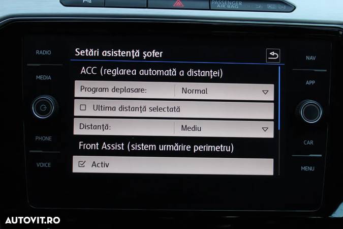 Volkswagen Passat Variant 2.0 TDI DSG 4Motion Highline - 26