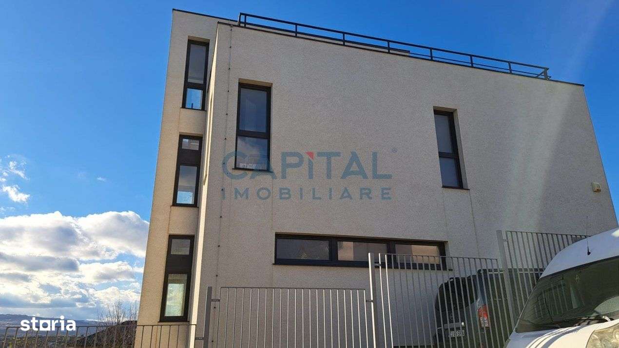 Casa remarcabila, 297 mpu, terasa pe acoperis, garaj, panorama - Imagine principală: 3/19