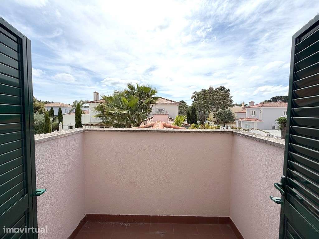 Moradia com Piscina, lote de 865 m2, a vendas nas Casas de Azeitão-21