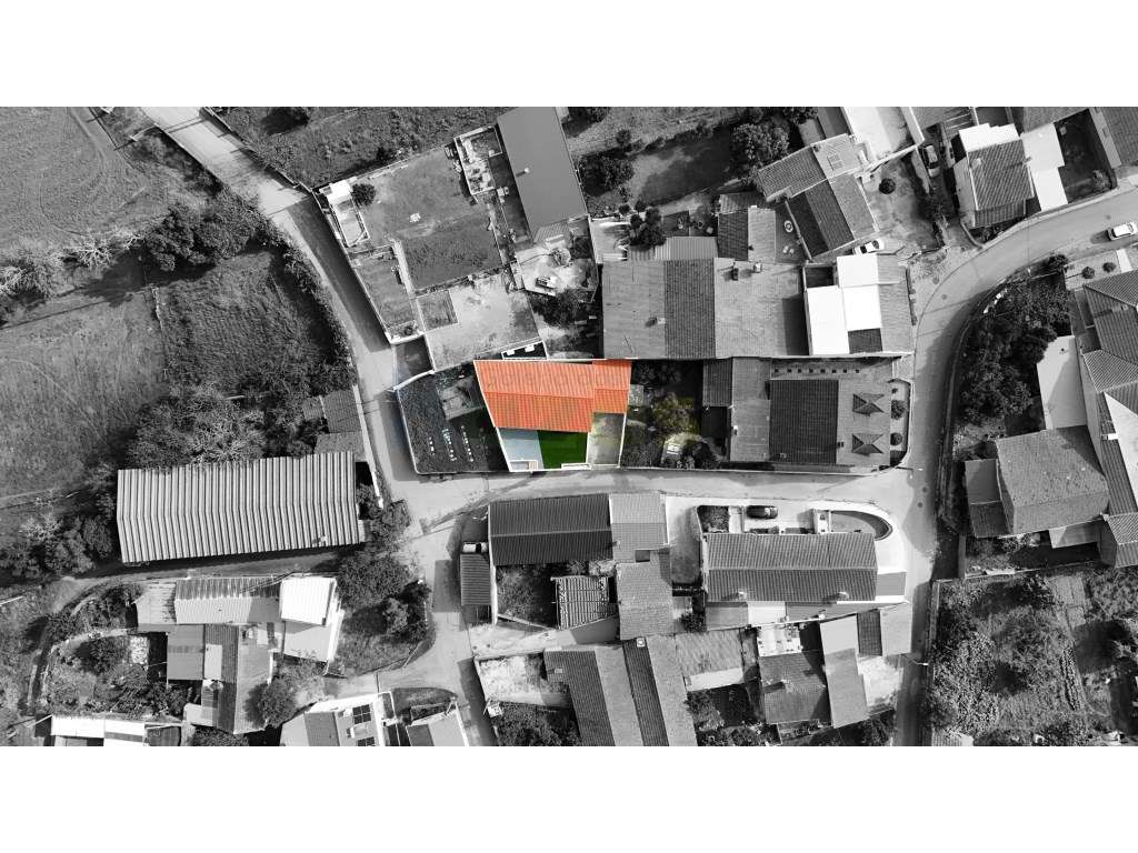 Moradia Isolada V3 com Logradouro em Pinheiros, Leiria - Grande imagem: 5/32