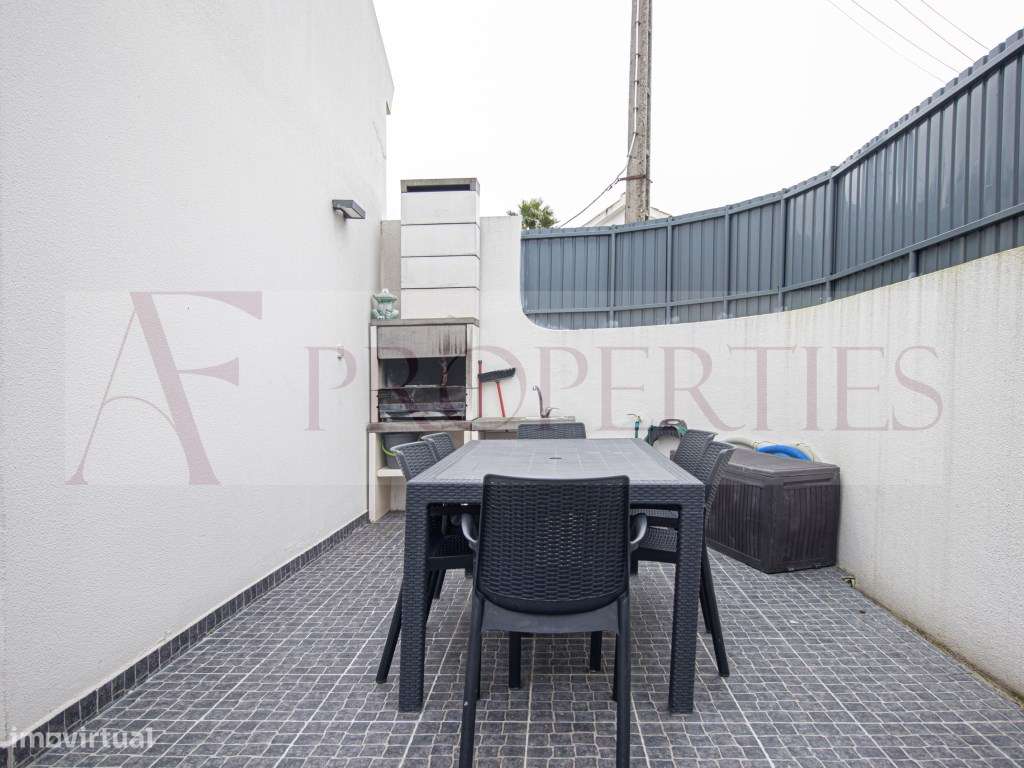 Oportunidade em Santarém - Moradia em Abitureiras com Piscina e Des...-2