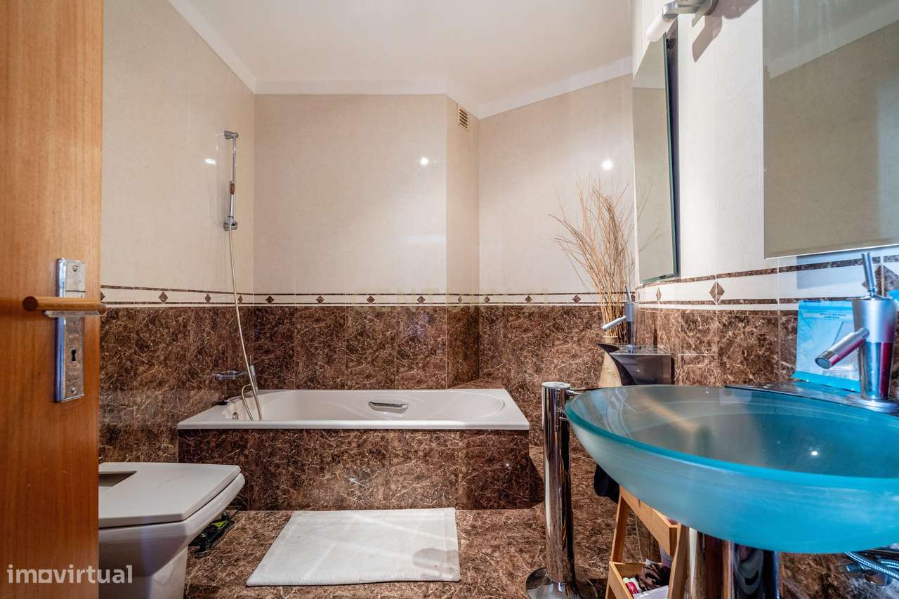 Moradia em Ferragudo com Vista para o Rio-26