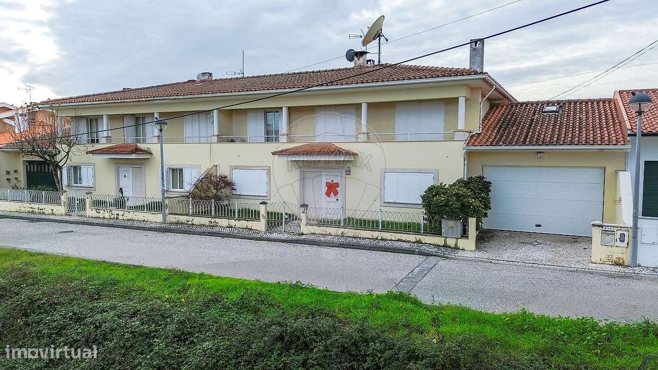 Moradia T4 para venda-48