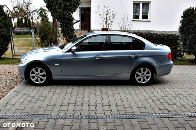 BMW Seria 3 316d - 4