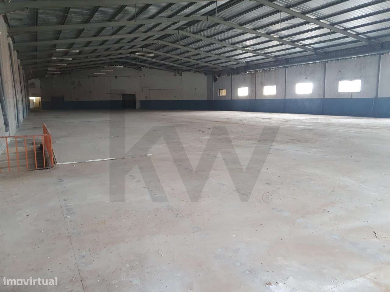 Venda de Armazém Industrial 2024m2 no Juncal em Porto de Mós | Logísti - Grande imagem: 4/8