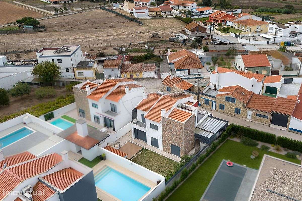 Moradia T4 para venda-3