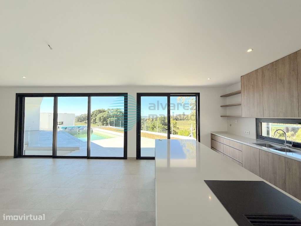 Moradia V2 com excelente vista, situada nas Caldas da Rainha - Grande imagem: 4/36