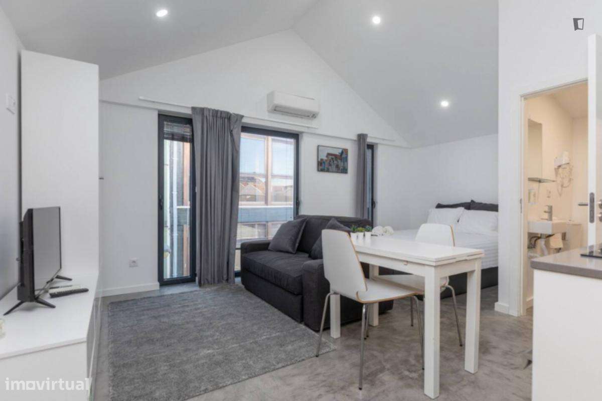 Estúdio - localizado em Aveiro - Grande imagem: 5/8