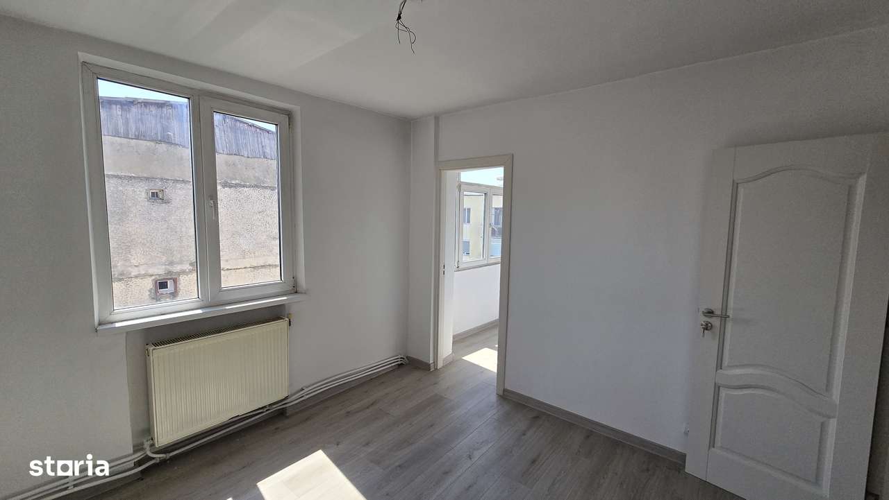 Vand apartament cu 2 camere decomandate-2